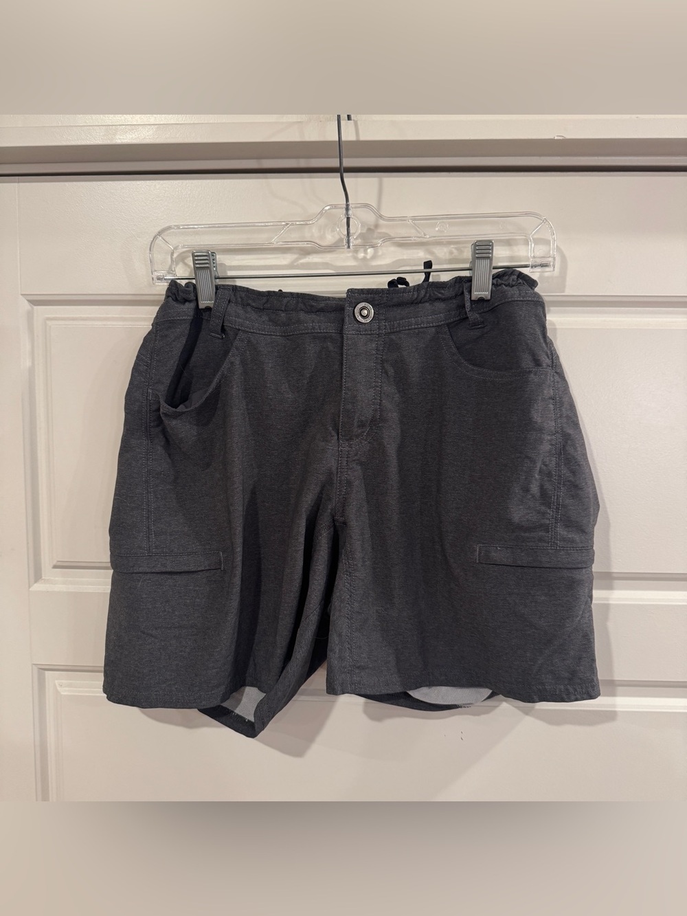 Kuhl Shorts Women's Grey Stretch Quick Dry Zip Pockets Amphib Cargo Size 10